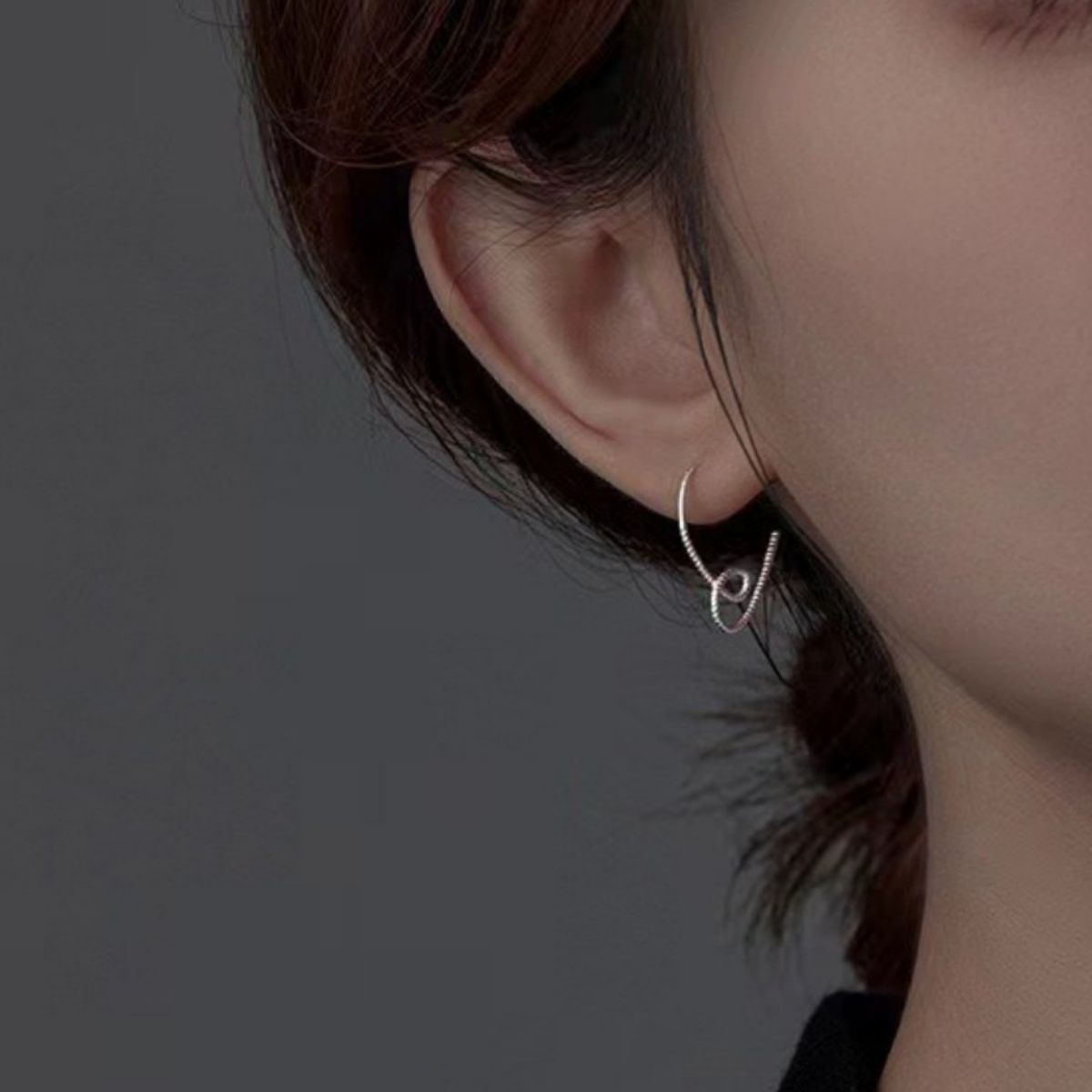 Trendsi Heart-Shaped Dangle Earrings -
