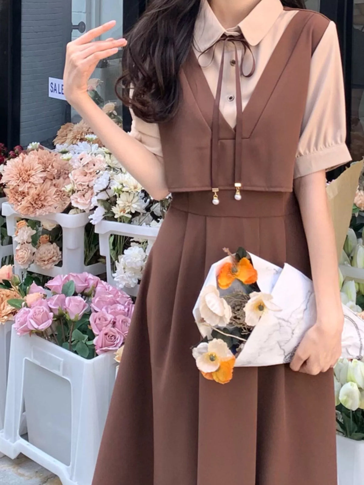 Women's Contrast Short Sleeve Pleated Midi Dress in brown — front view