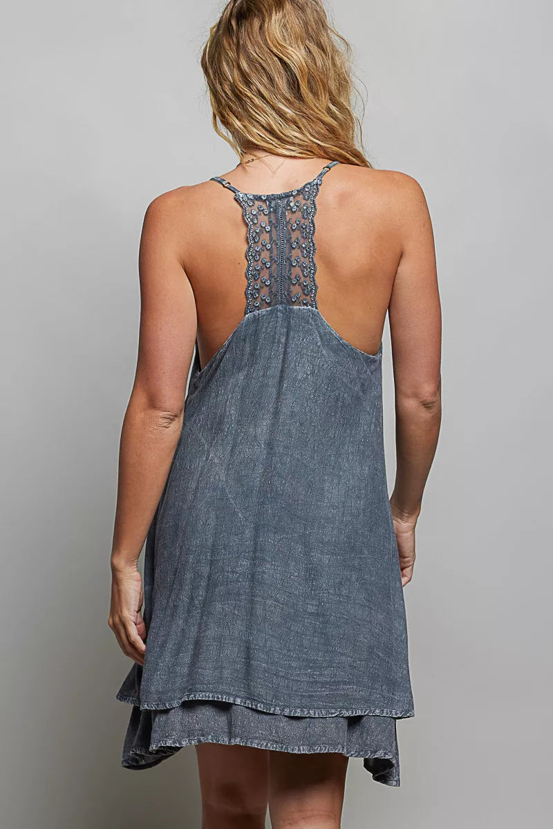 Women's apparel – product view 3