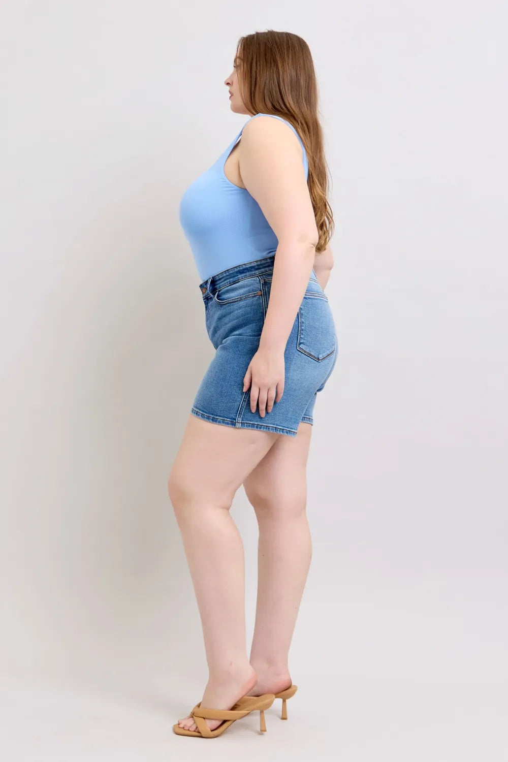 Women's shorts – product view 4