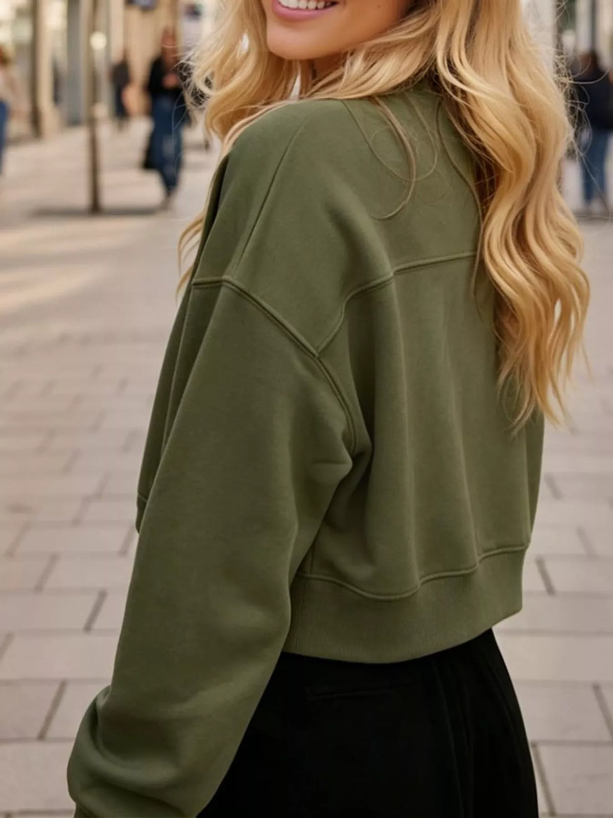 Long-sleeve sweatshirt, back view