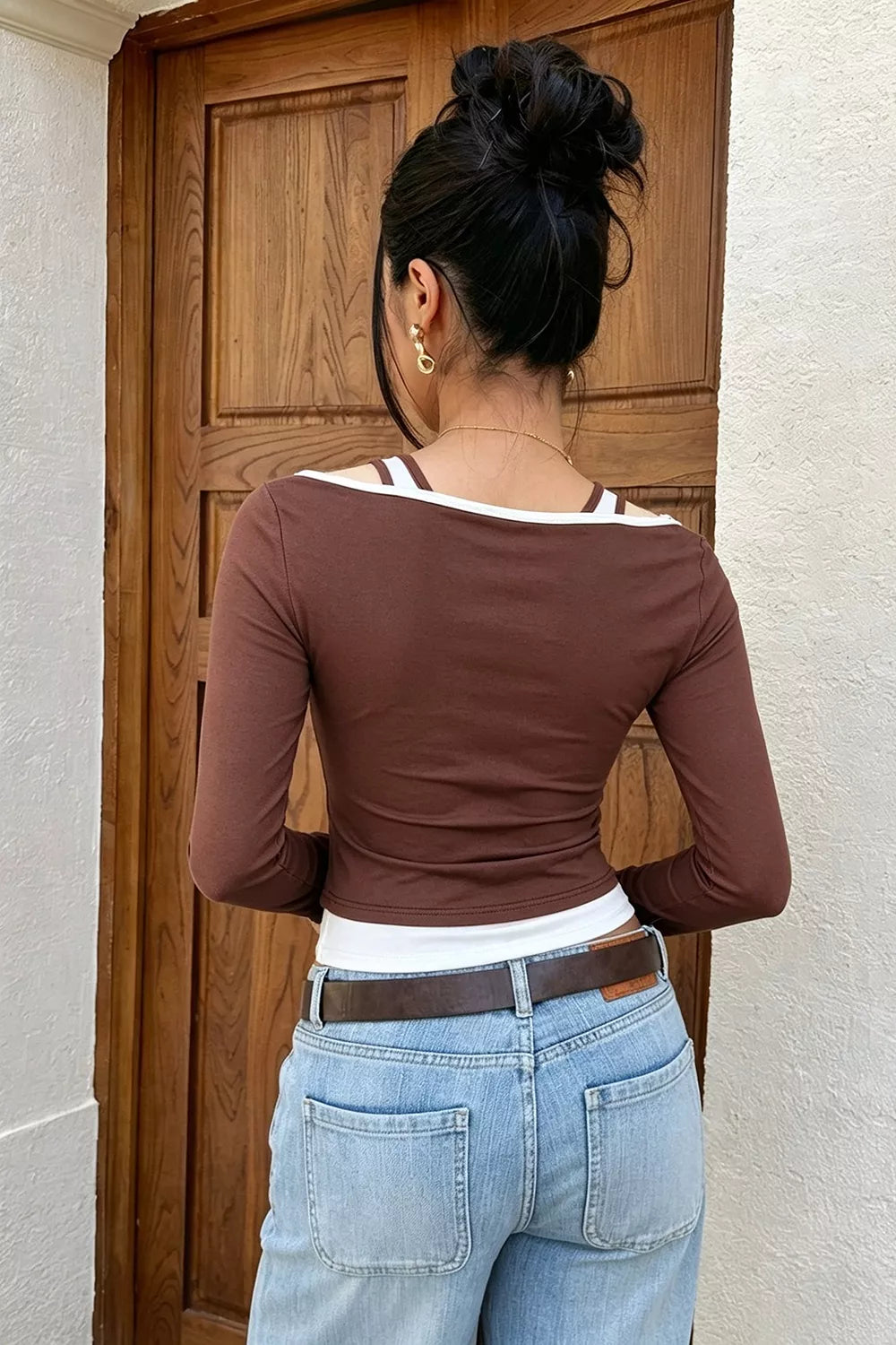 Color-block cutout long sleeve slim fit top