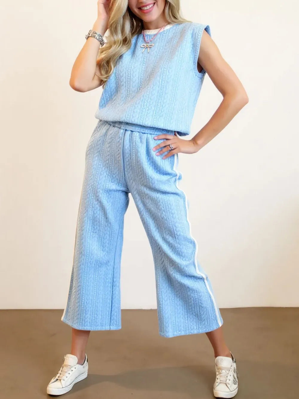 Women's clothing set – product view 3