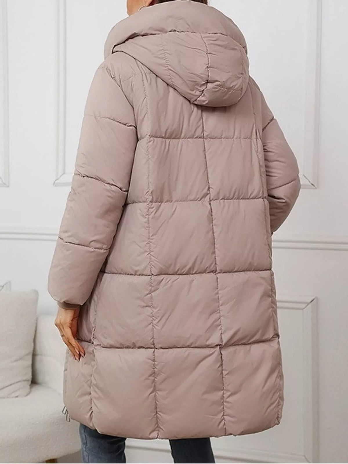 Long-sleeve coat, back view