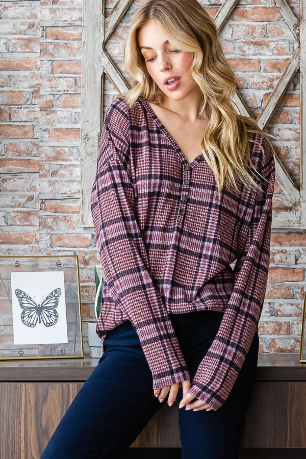 Women's apparel – product view 5