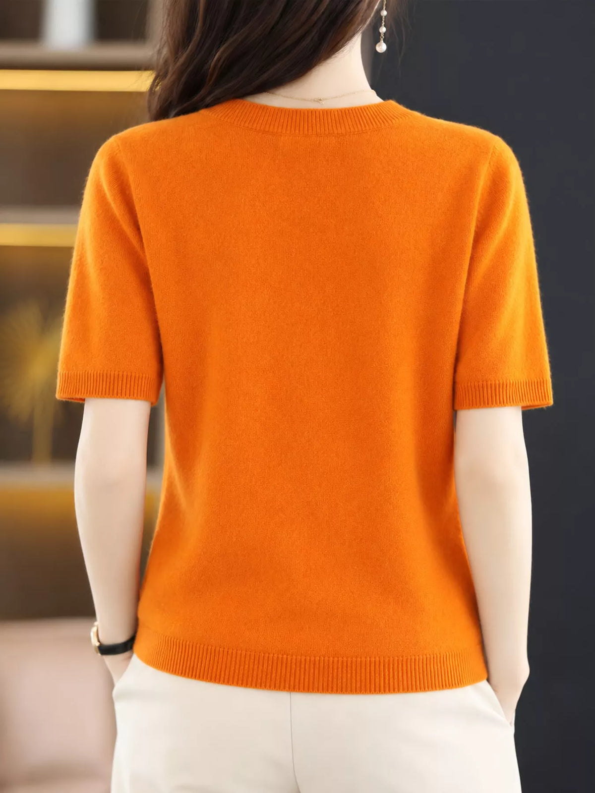 Orange round neck short-sleeve sweater