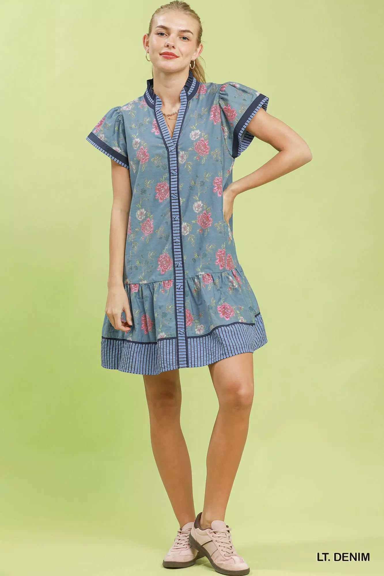 Women's apparel – product view 4