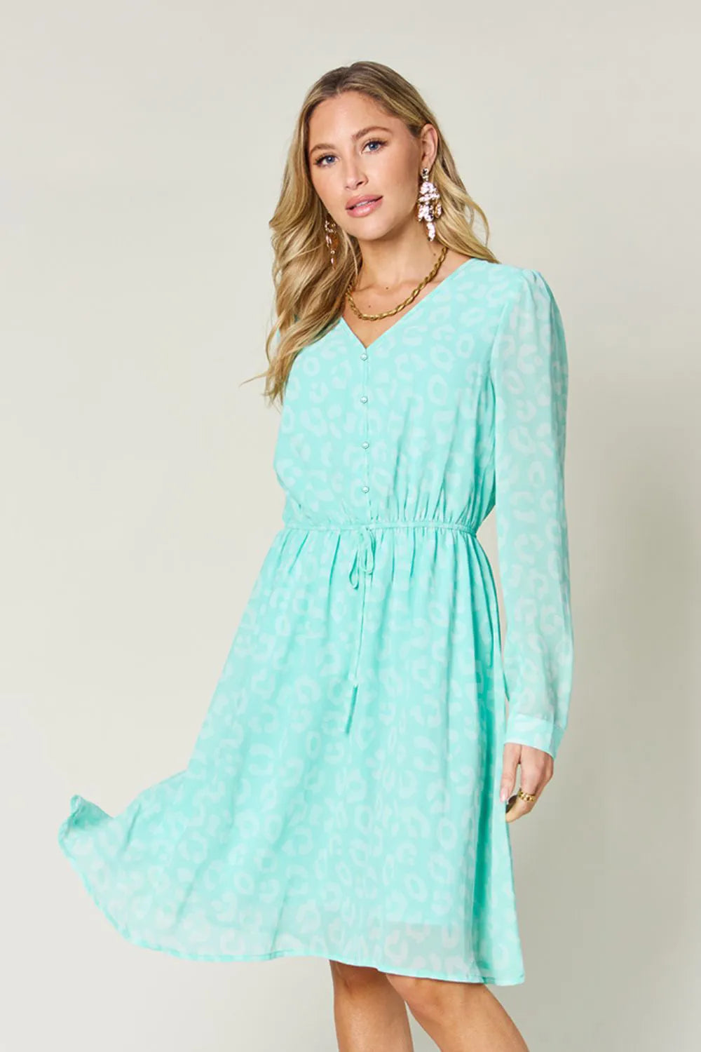 Women's apparel – product view 3