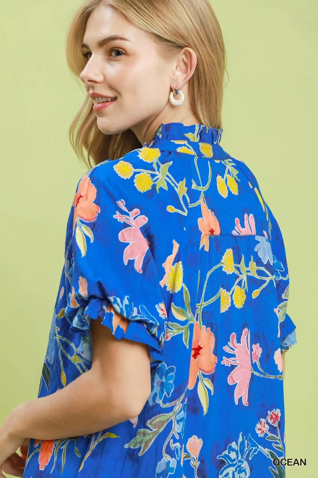 Women's apparel – product view 5