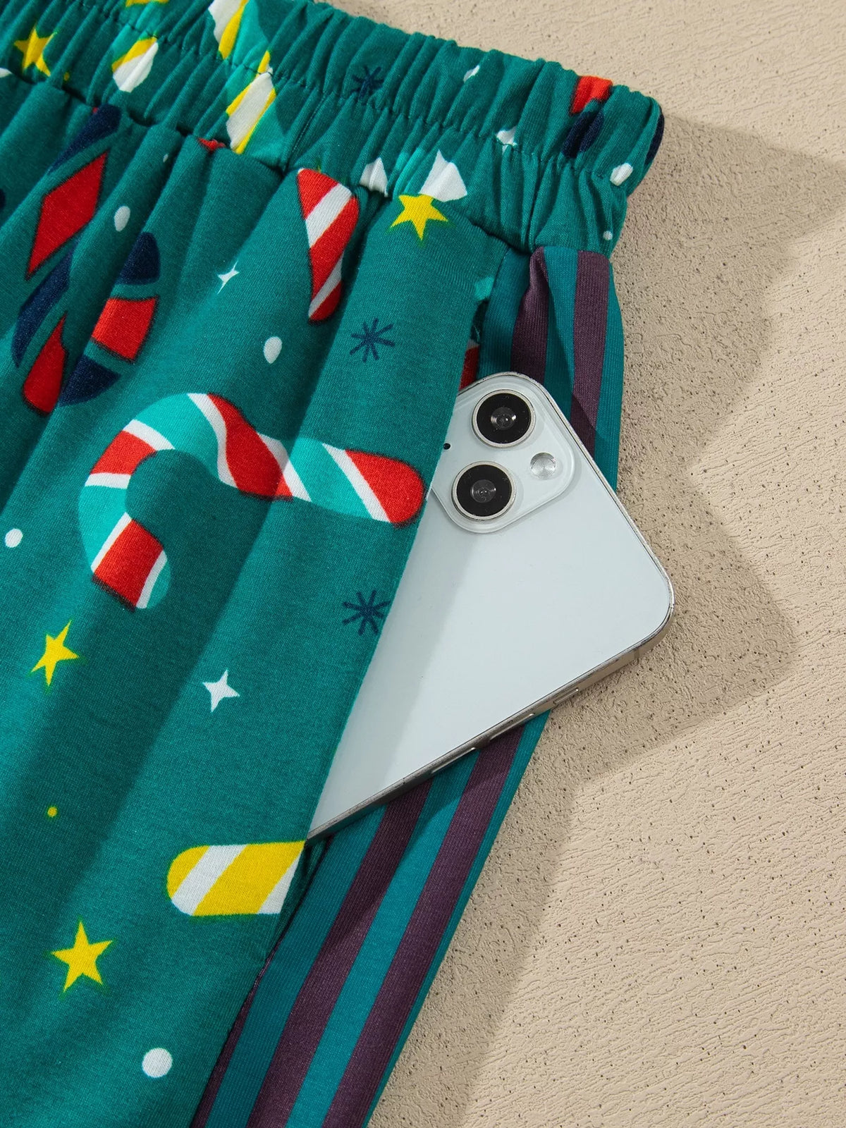 Candy-cane lounge set, pants side pocket