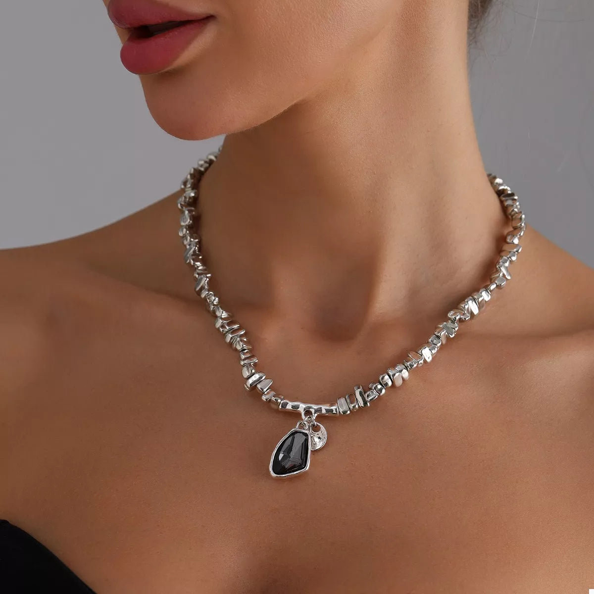 Trendsi Silver-Plated Minimalist Pendant Necklace -