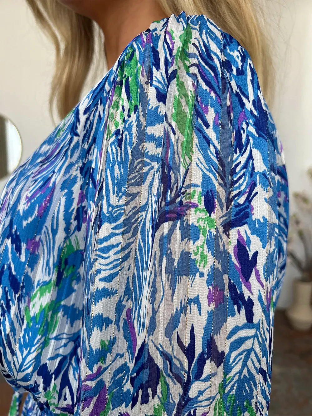 Women's apparel – product view 20