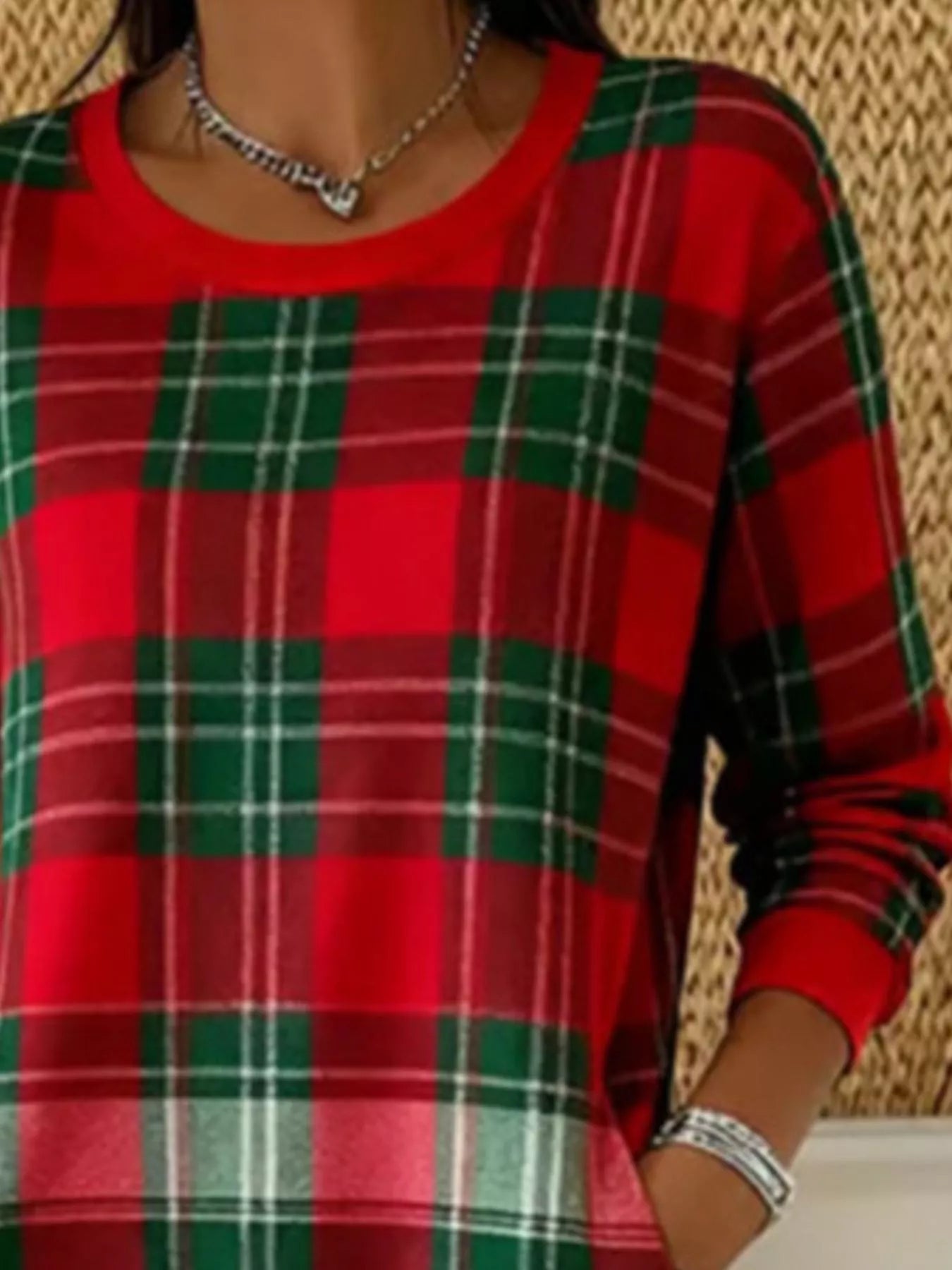 Plaid long sleeve crew-neck dress with pockets