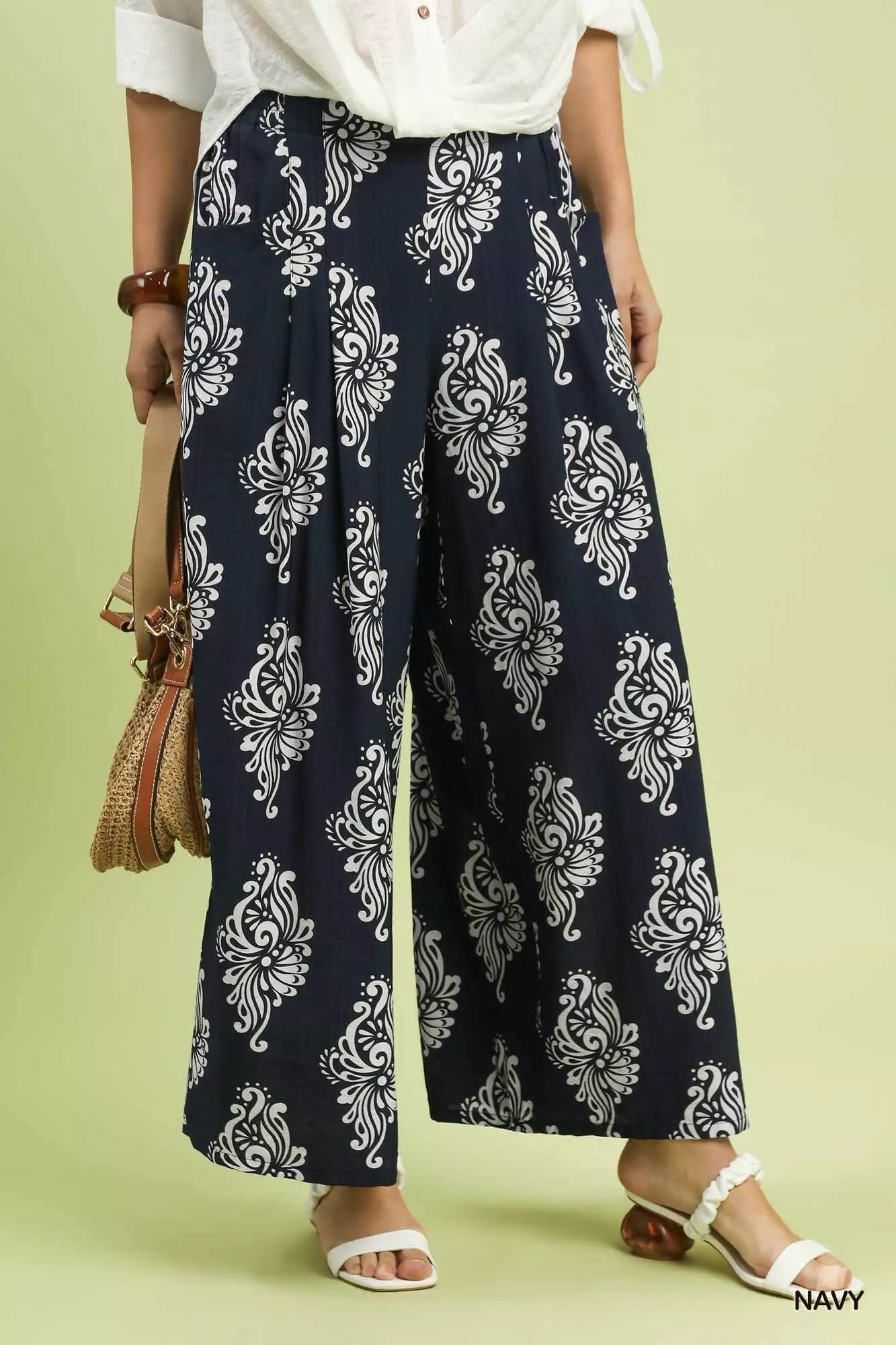Women's pants – product view 1