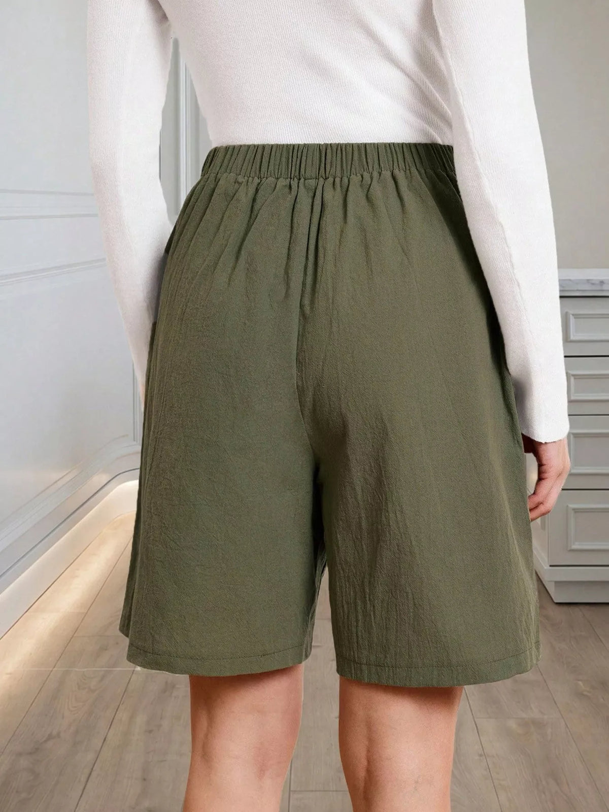 Women's shorts – product view 3