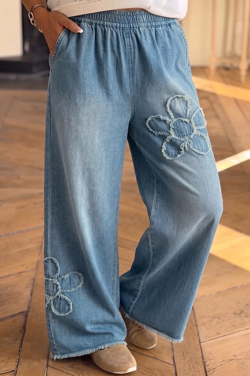 Trendsi Frayed Floral Patch Wide Leg Raw Hem Wide Leg Jeans -