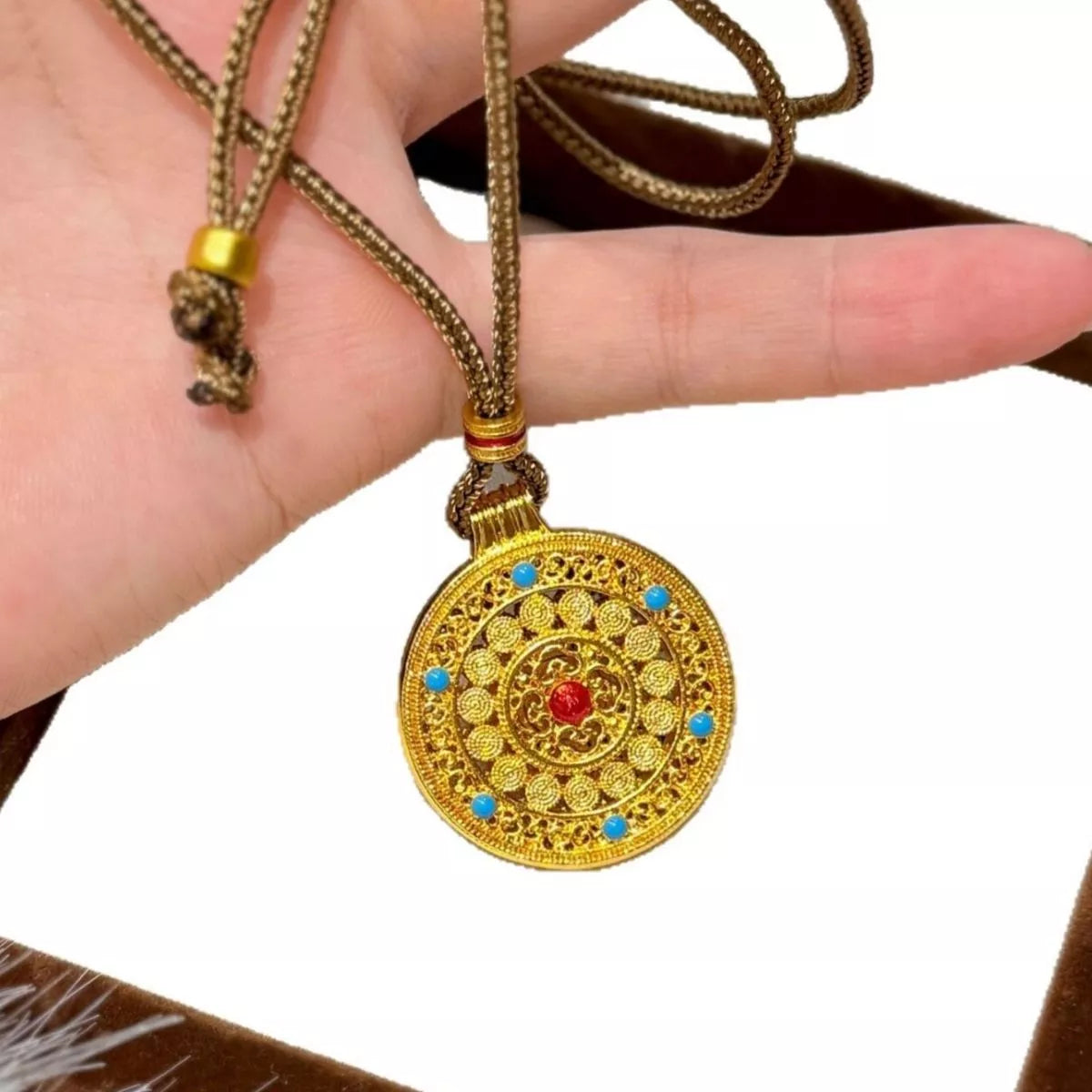 Trendsi 18K Gold-Plated Round Pendant Necklace -