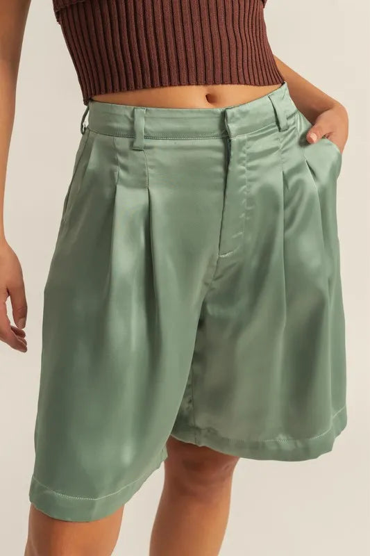 Women's shorts – product view 2