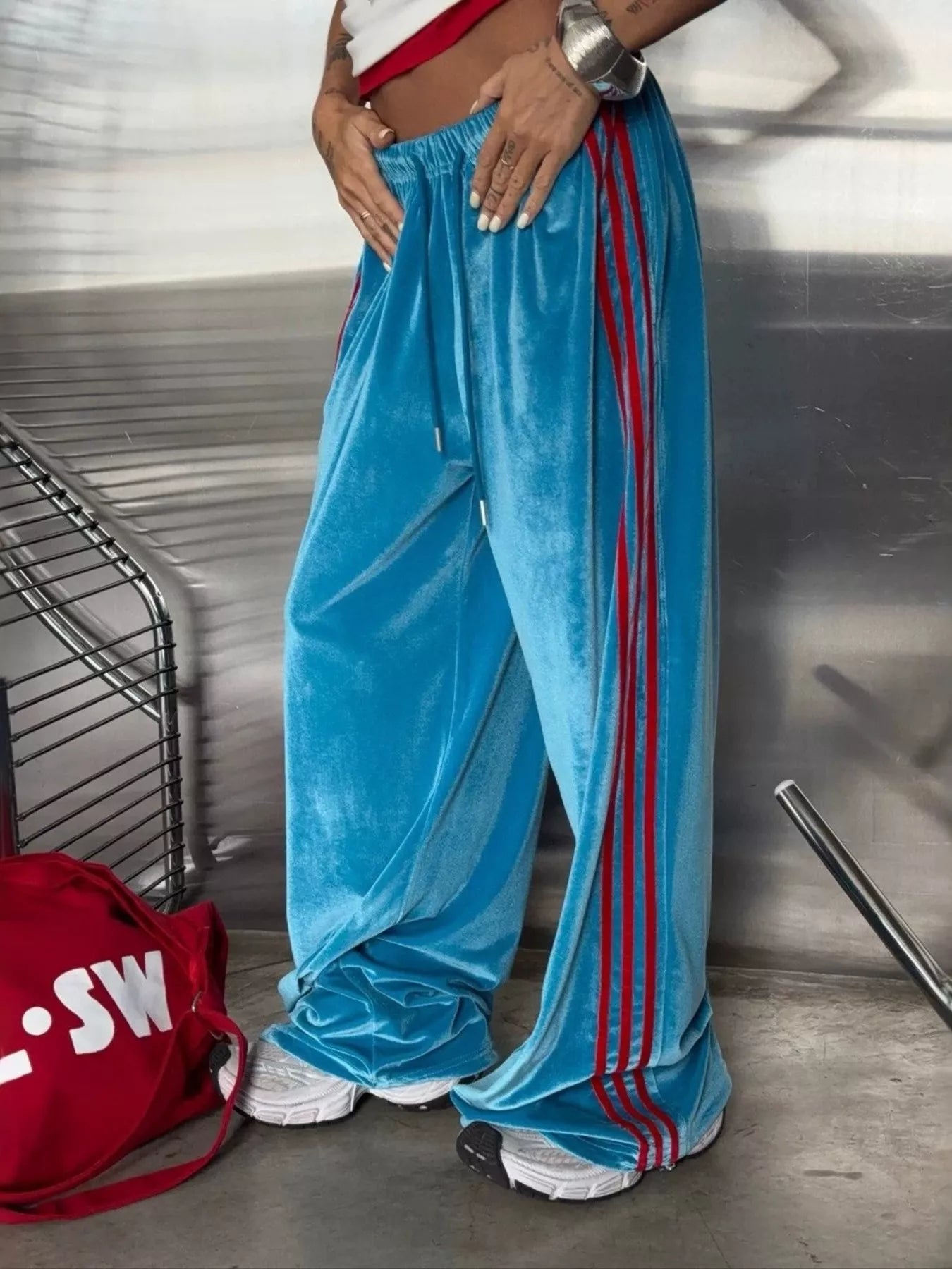 Trendsi Contrast Side Stripes Wide-Leg Pants -