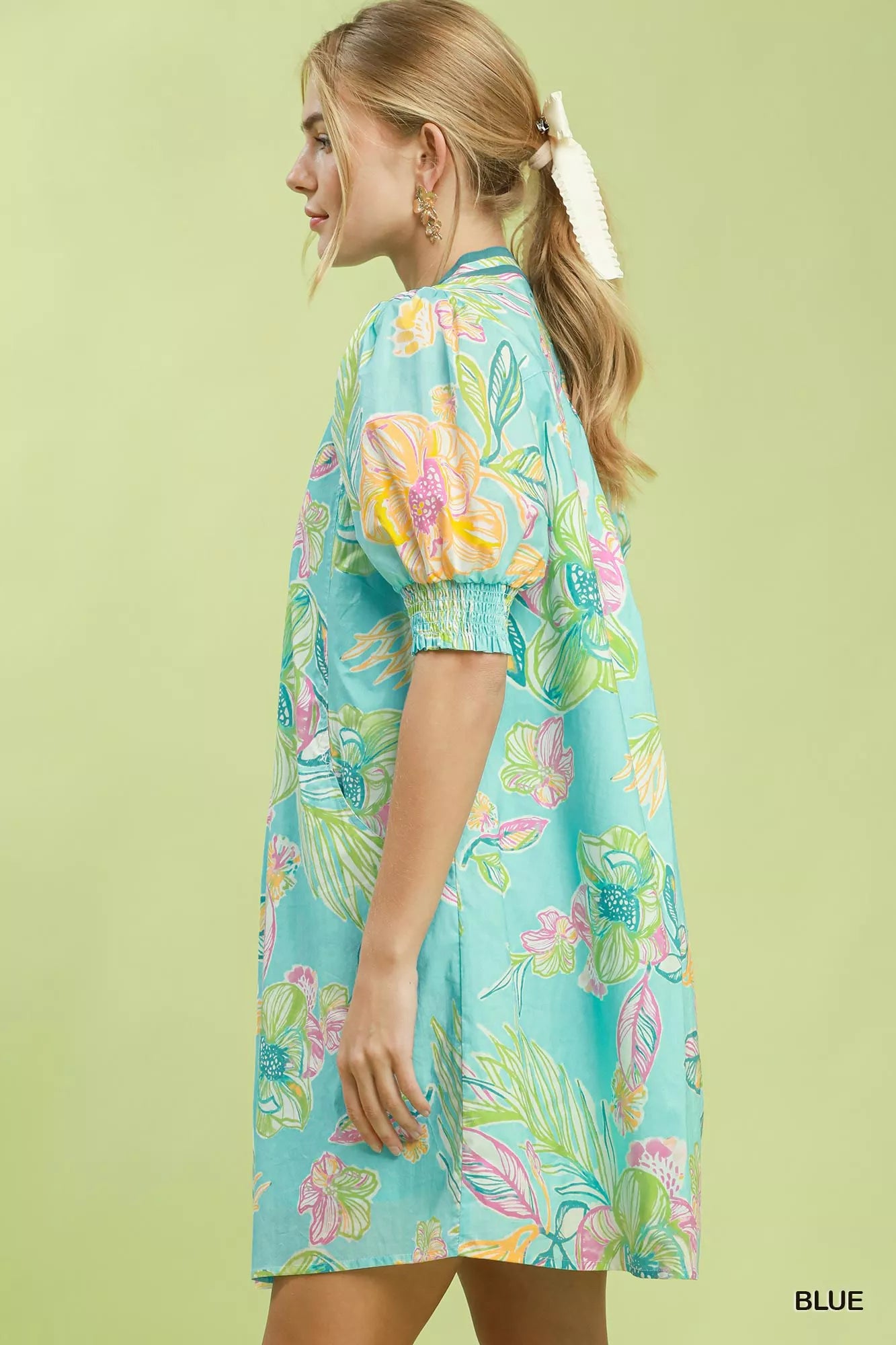 Women's apparel – product view 2