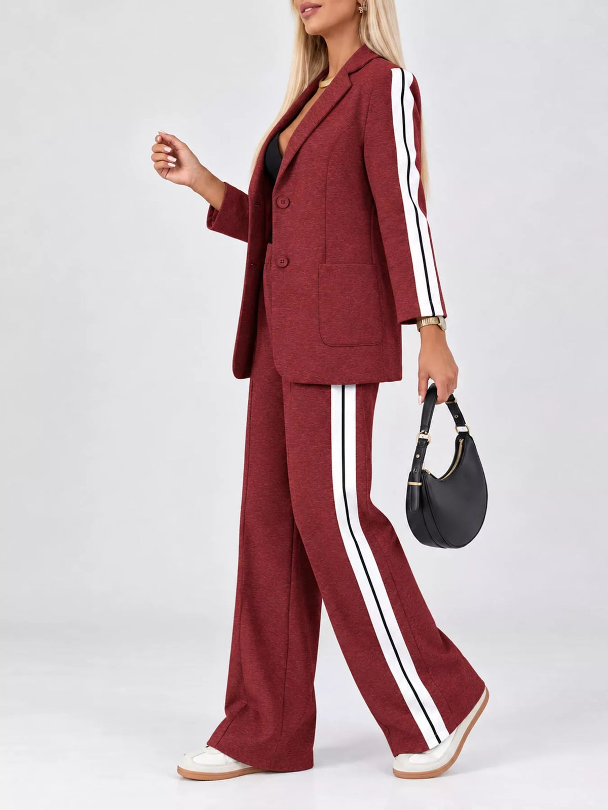 Set with Side Stripe Detail — side view