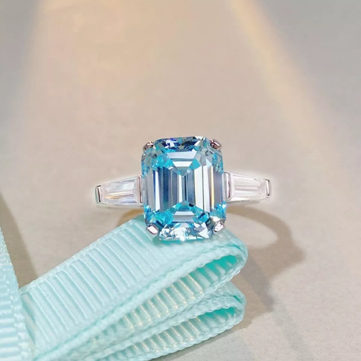 Trendsi 925 Sterling Silver Zircon Geometric Ring -