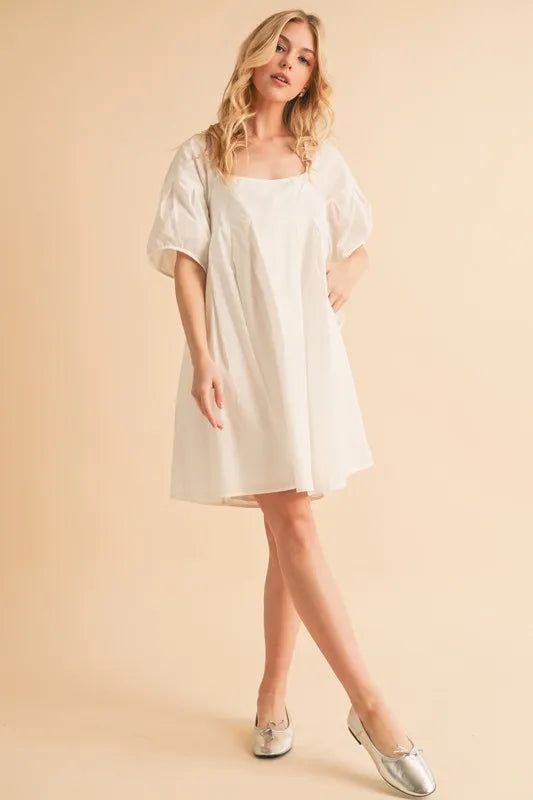 Women's apparel – product view 3