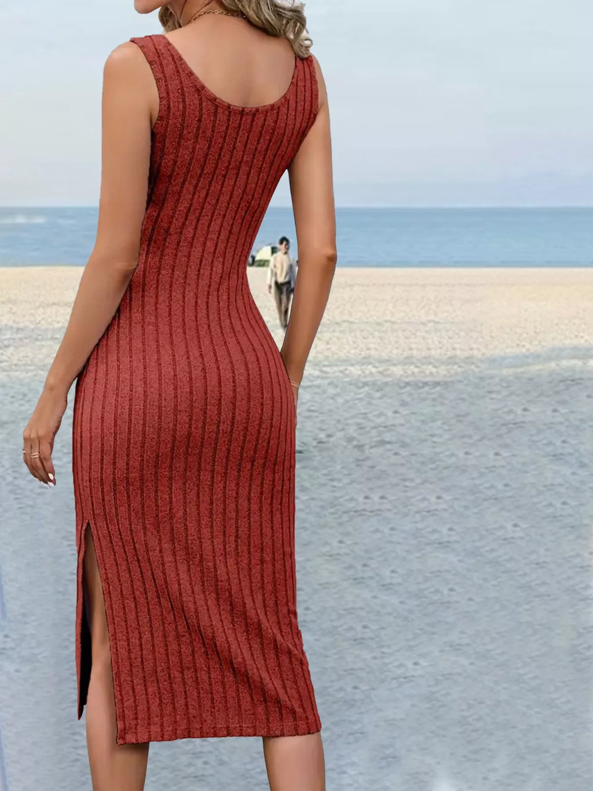 Scoop-neck slit dress, rust back