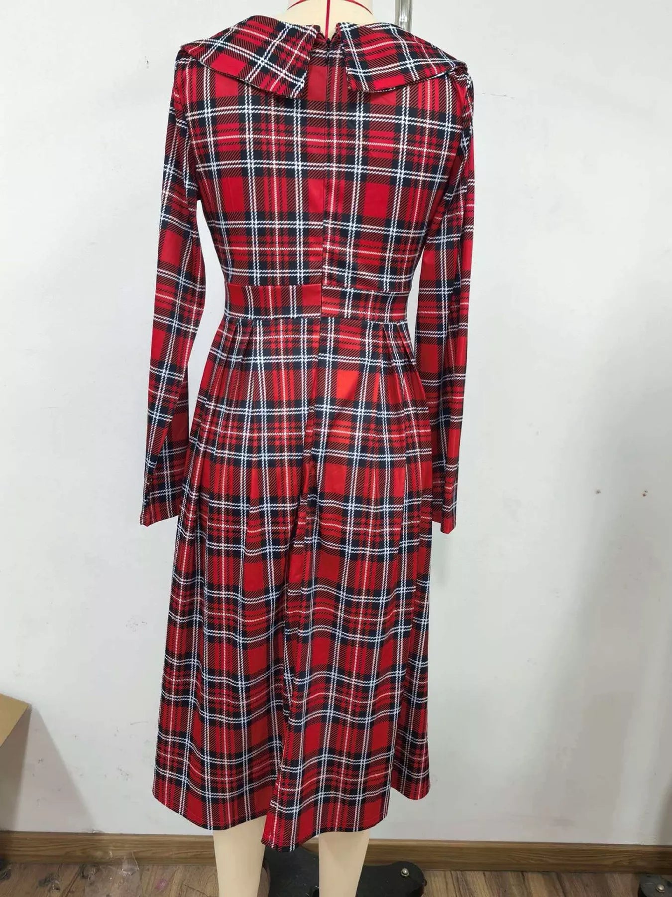 Trendsi Vintage Plaid Long Sleeve Midi Dress -