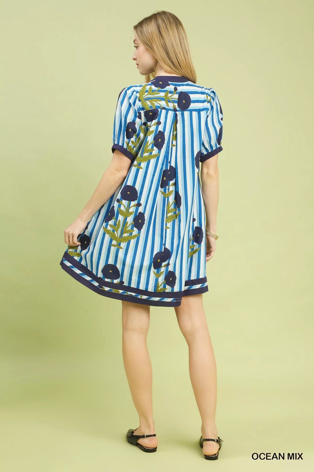 Women's apparel – product view 3