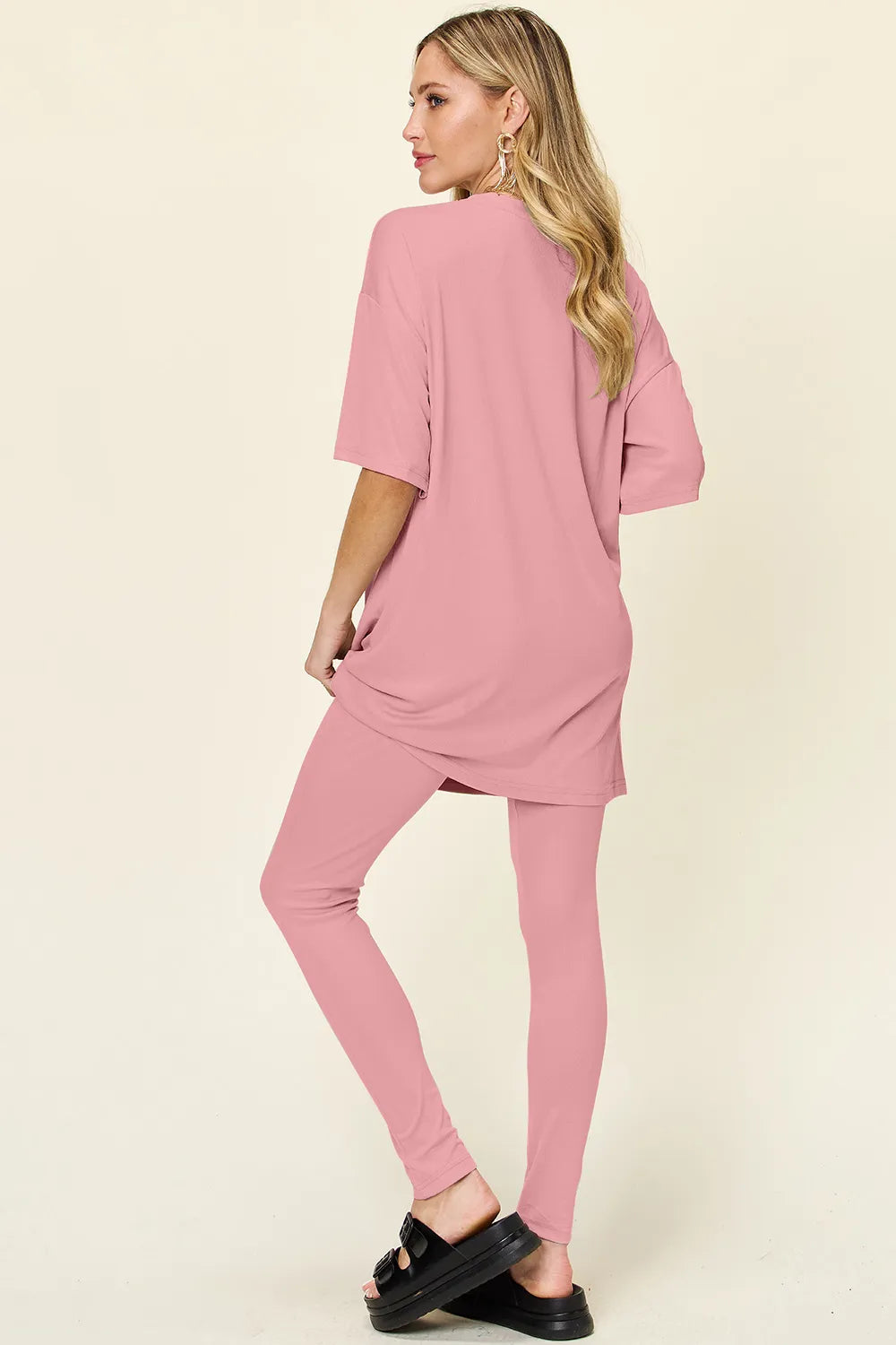 Women's clothing set – product view 3