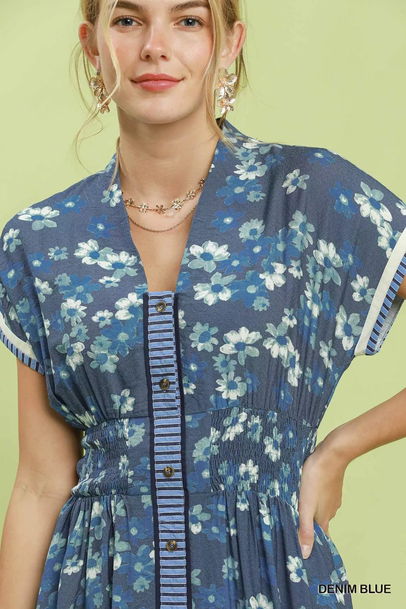 Women's apparel – product view 5