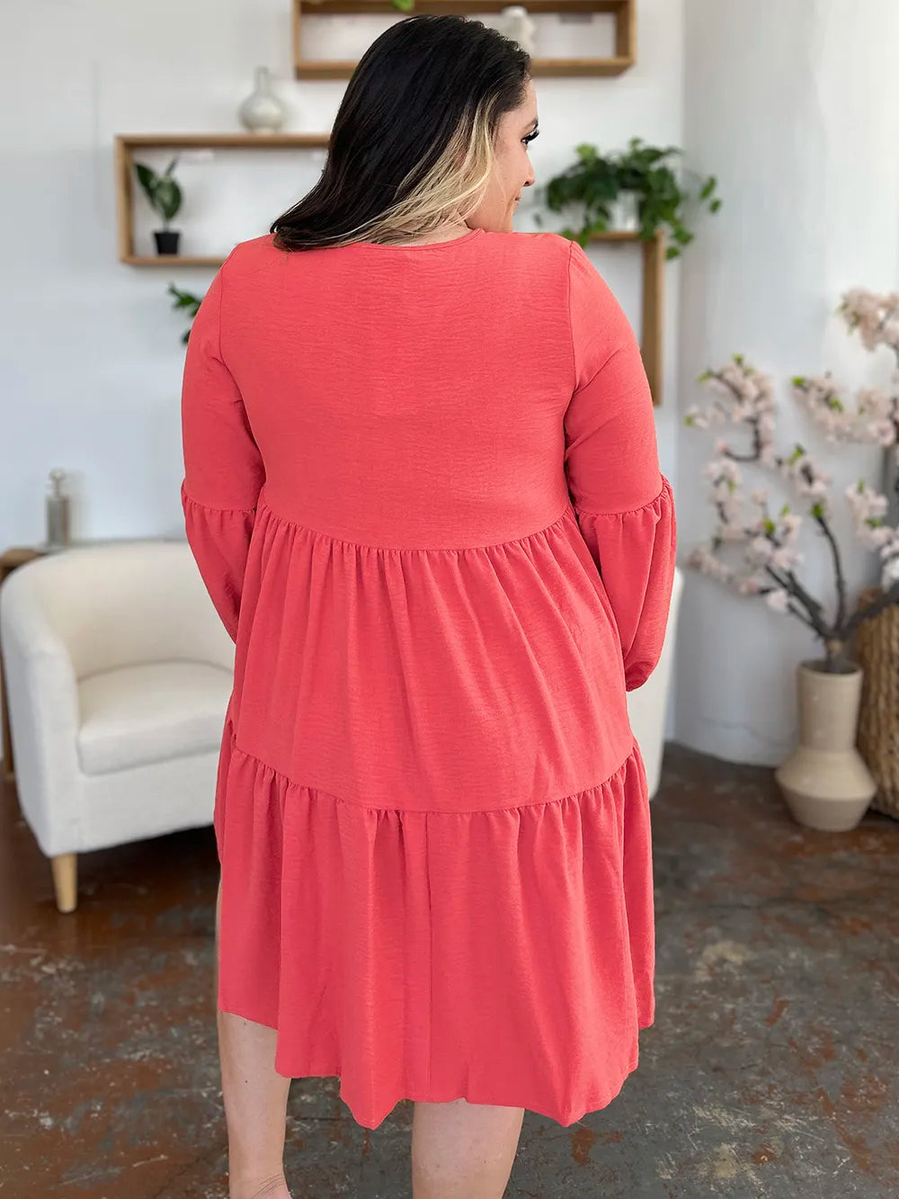 Women's apparel – product view 14