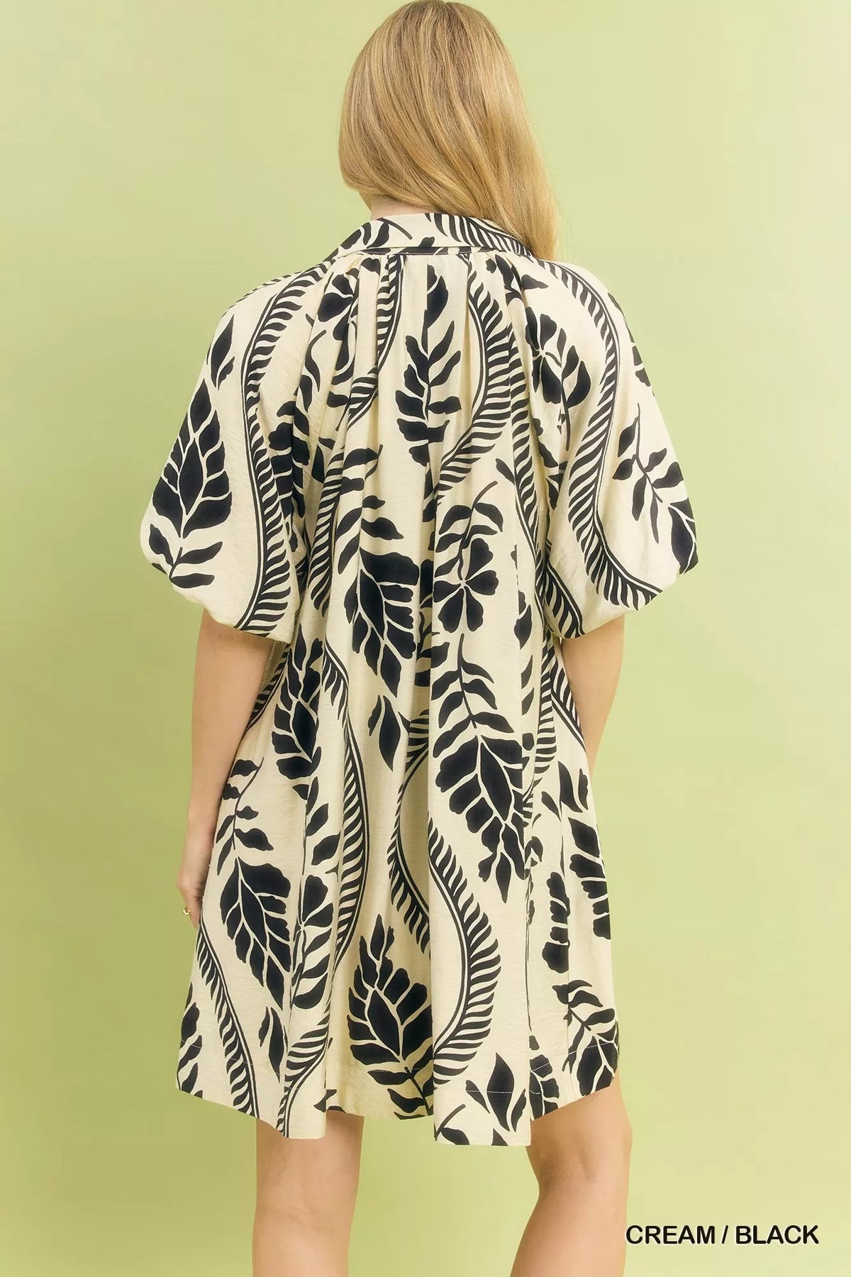 Women's apparel – product view 3