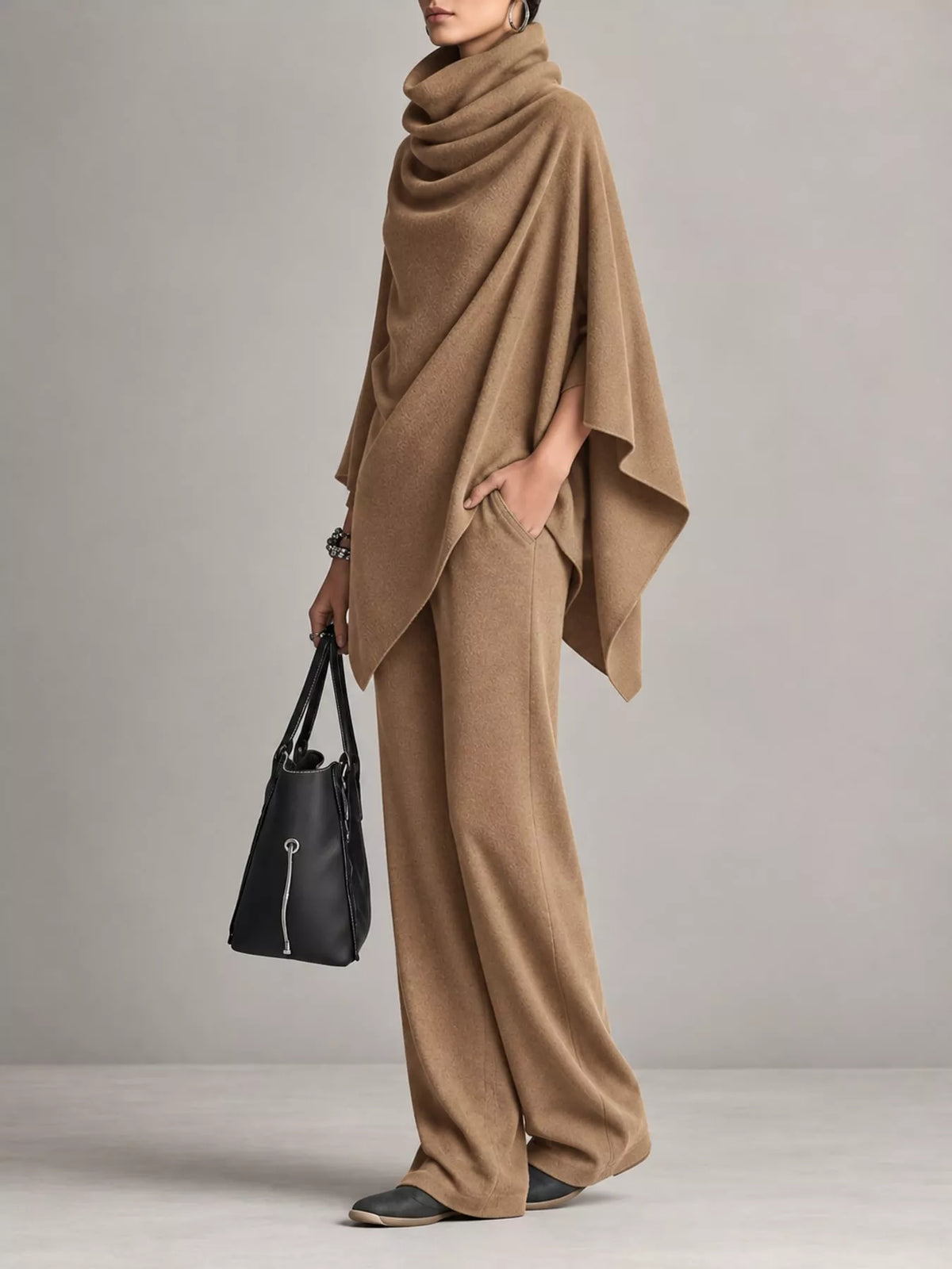 Poncho and pants set, camel side