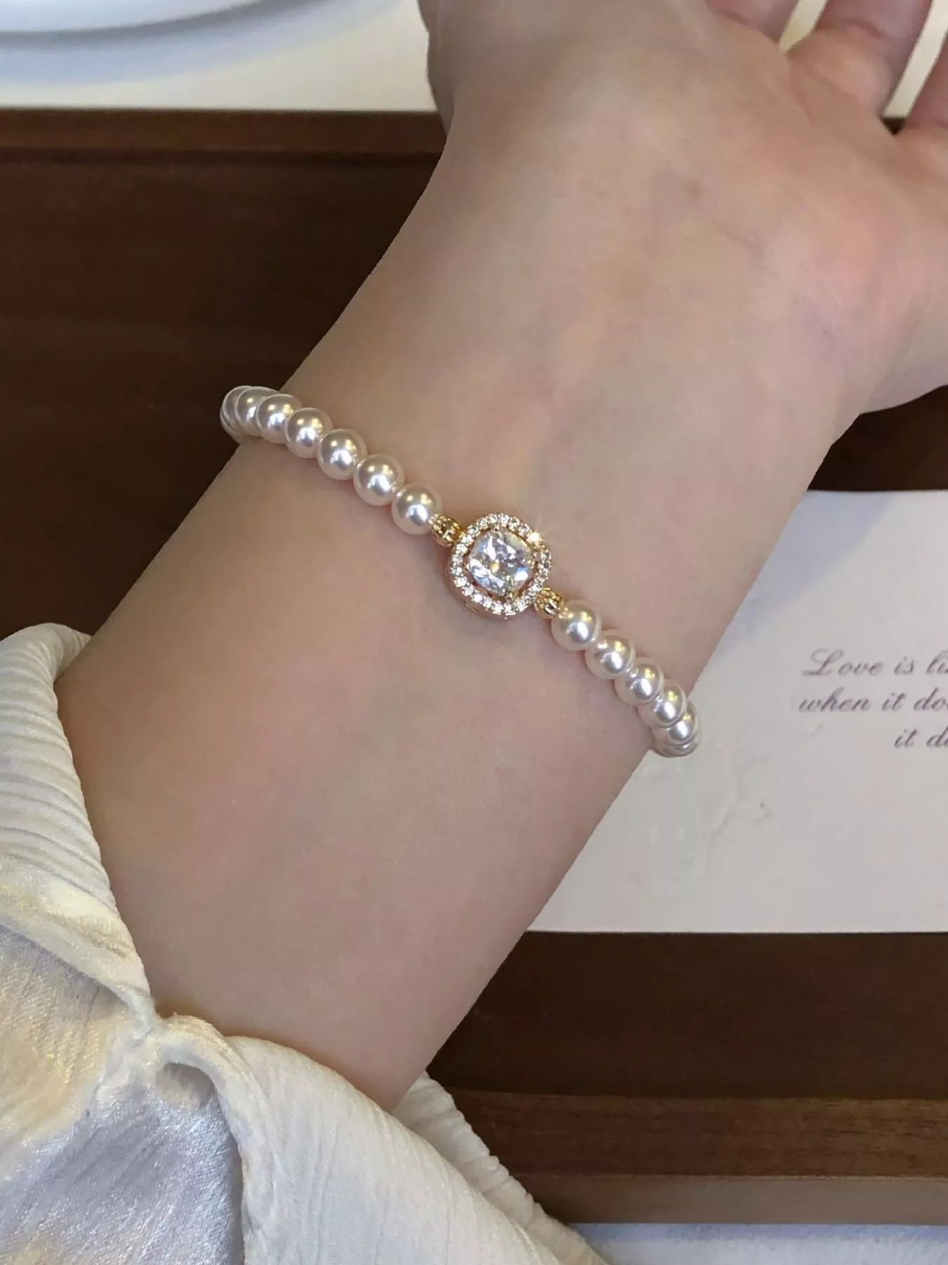 Trendsi 18K Gold-Plated Pearl Bracelet -