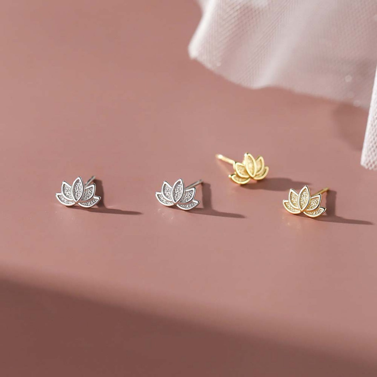 Trendsi Lotus Flower Stud Earrings -