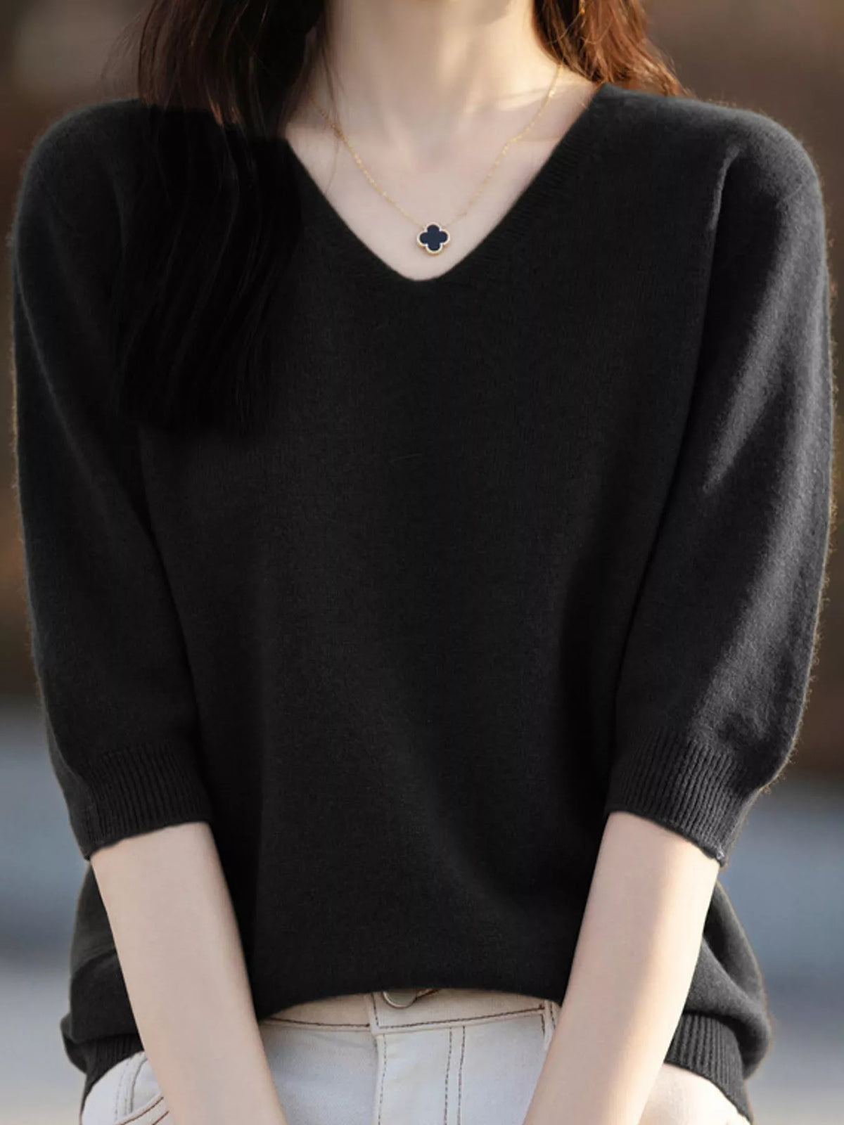 Short-sleeve sweater, garment detail