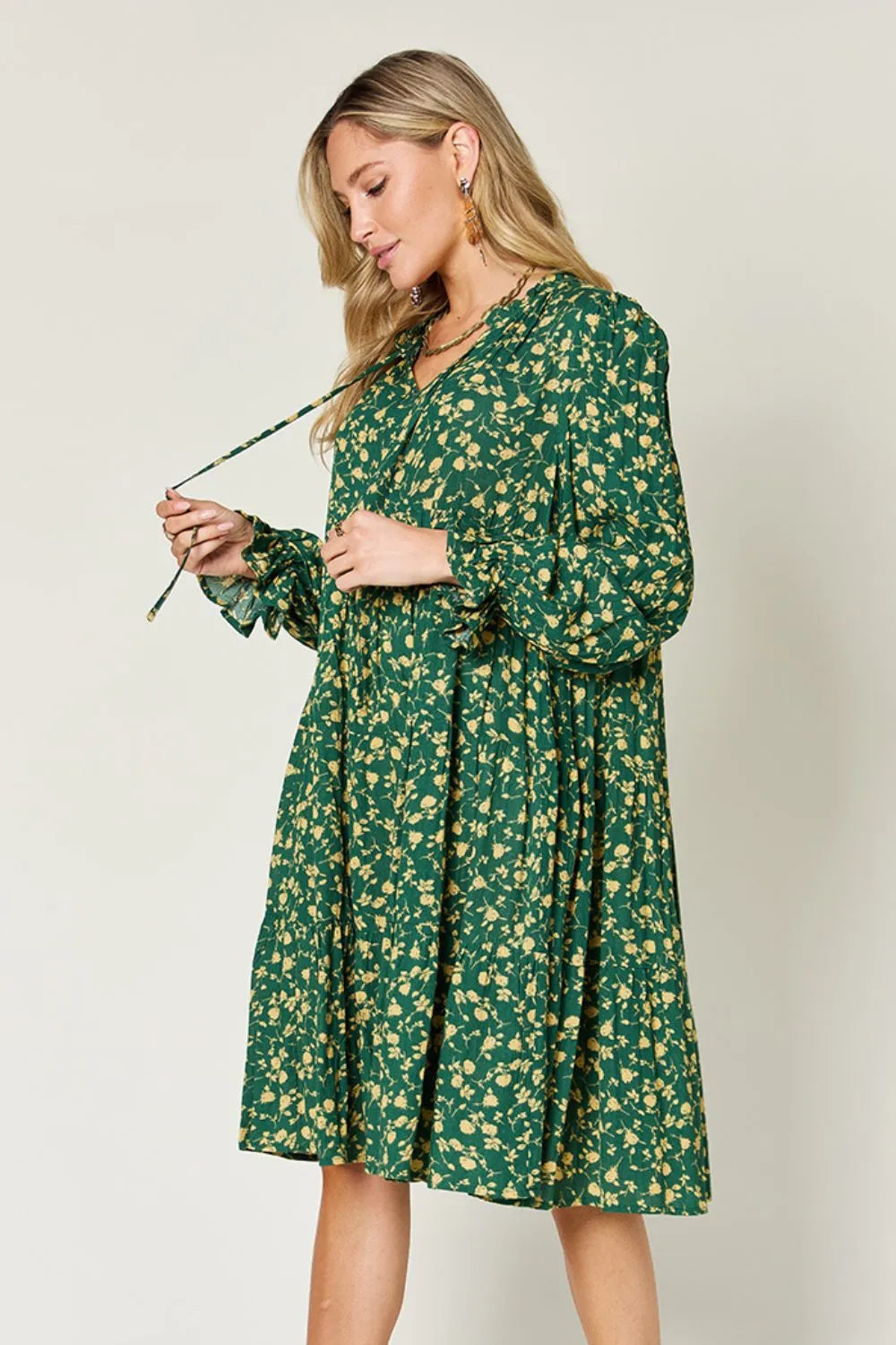 Women's apparel – product view 19