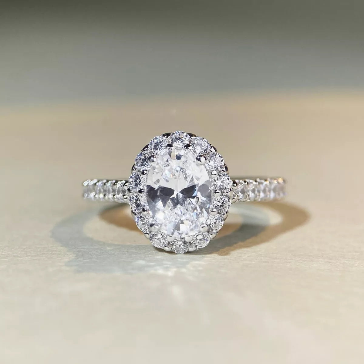 Trendsi 1.5 Carat Moissanite 925 Sterling Silver Oval Ring -