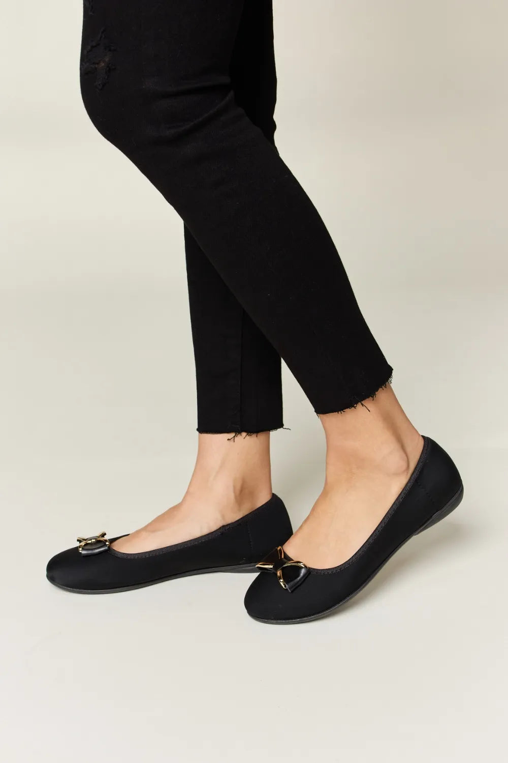 Women's apparel – product view 3