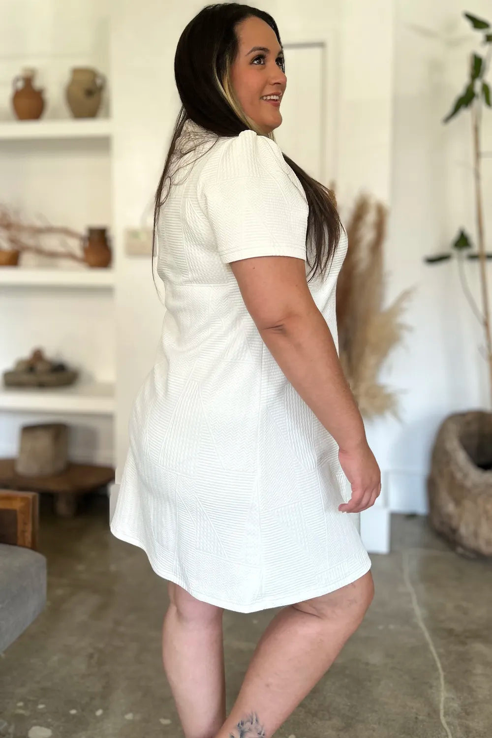 Women's apparel – product view 4