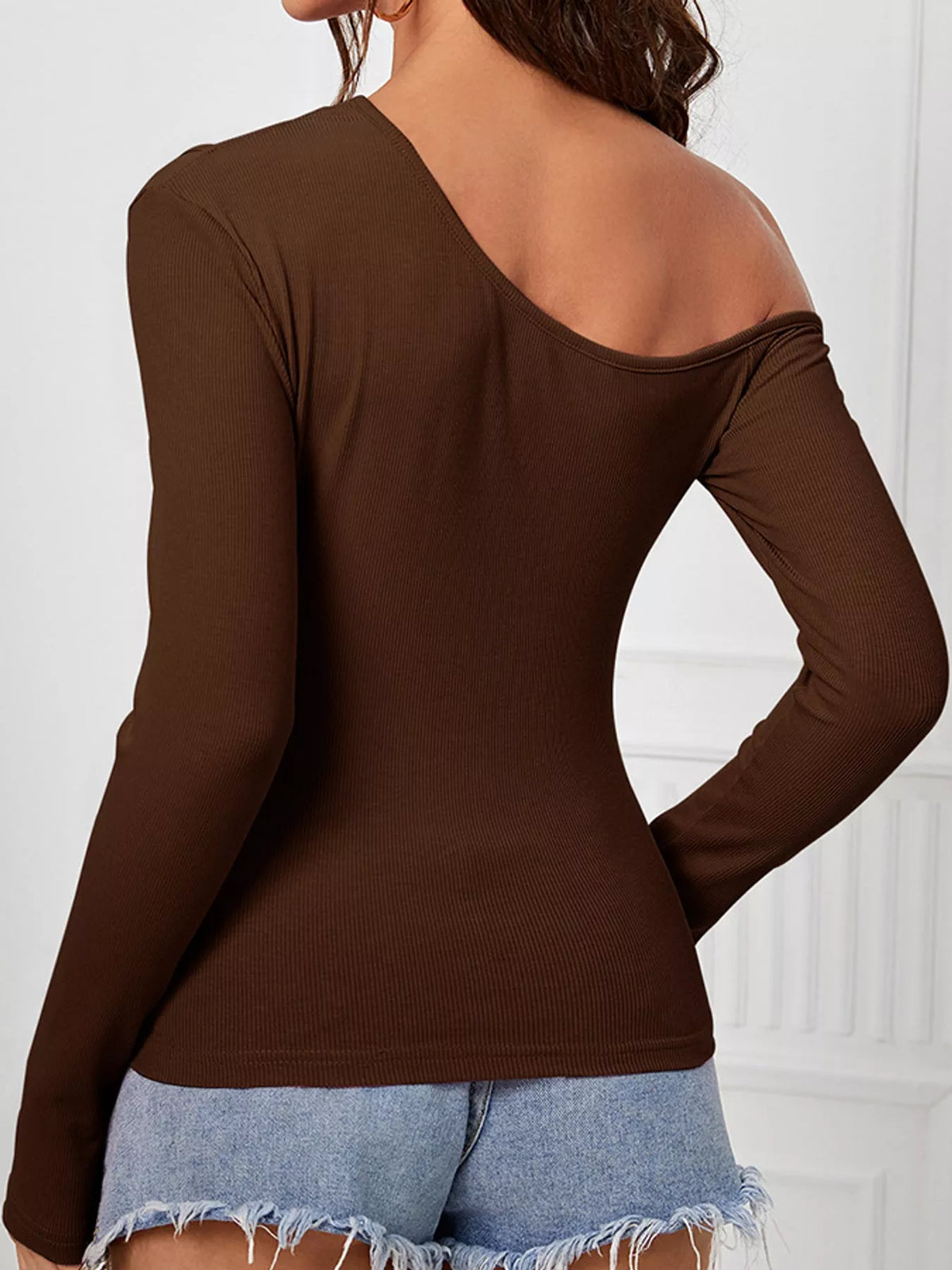 One-shoulder top, brown back