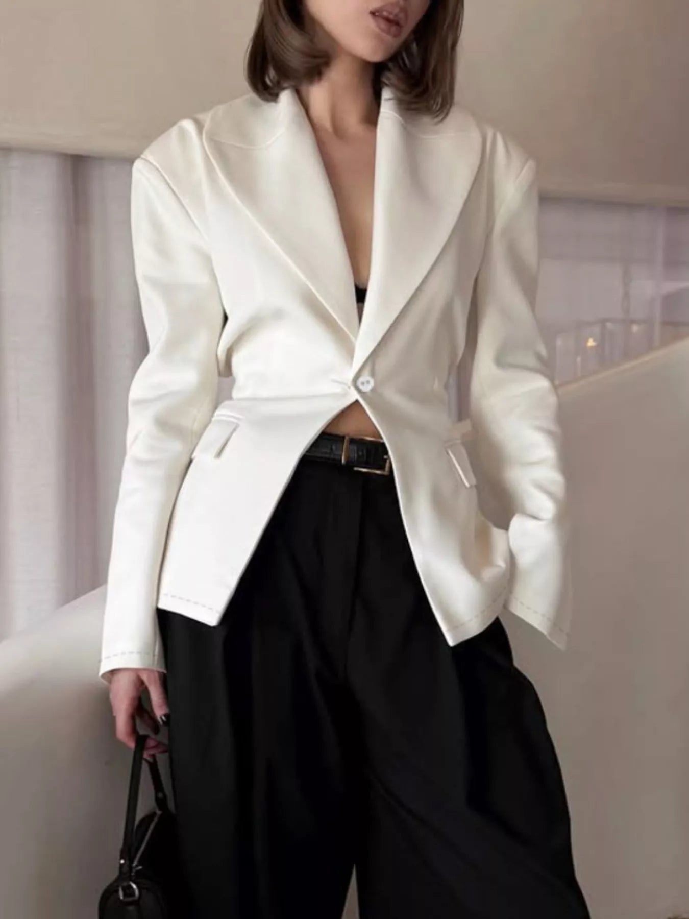 Trendsi One Button Padded Shoulders Blazer -