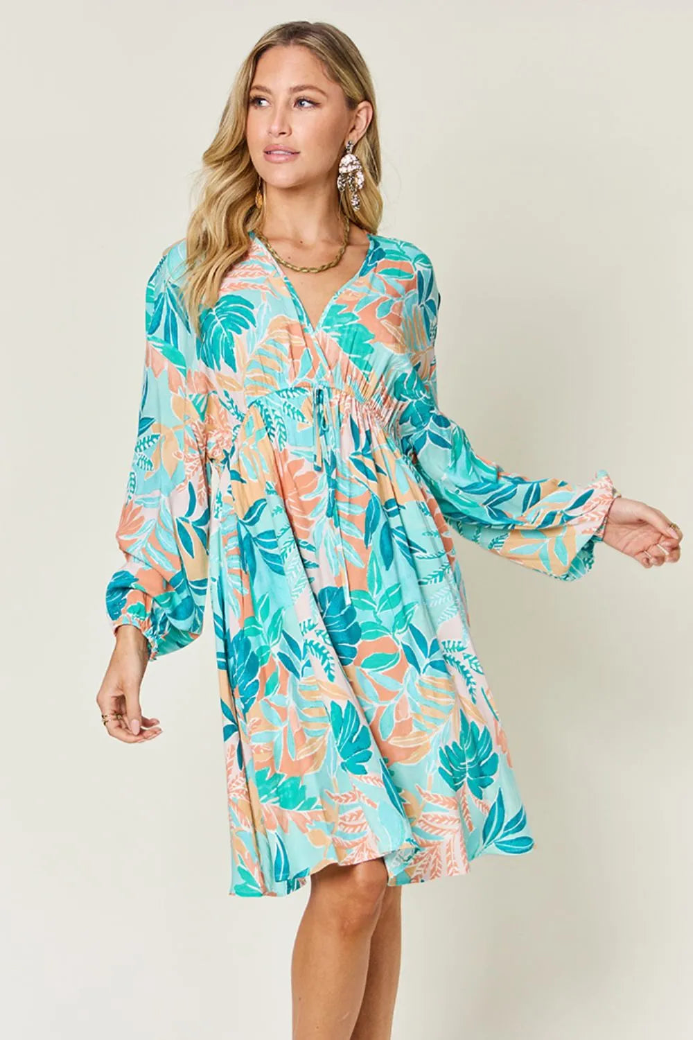 Women's apparel – product view 3