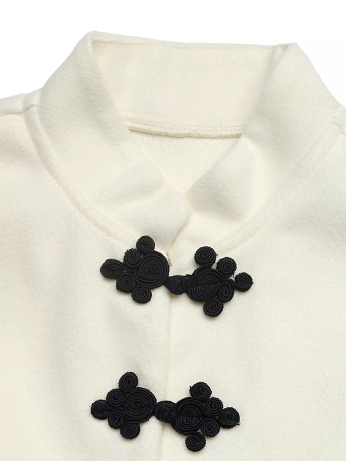 Chinese-Style Button Slit Sleeve Cape — construction details