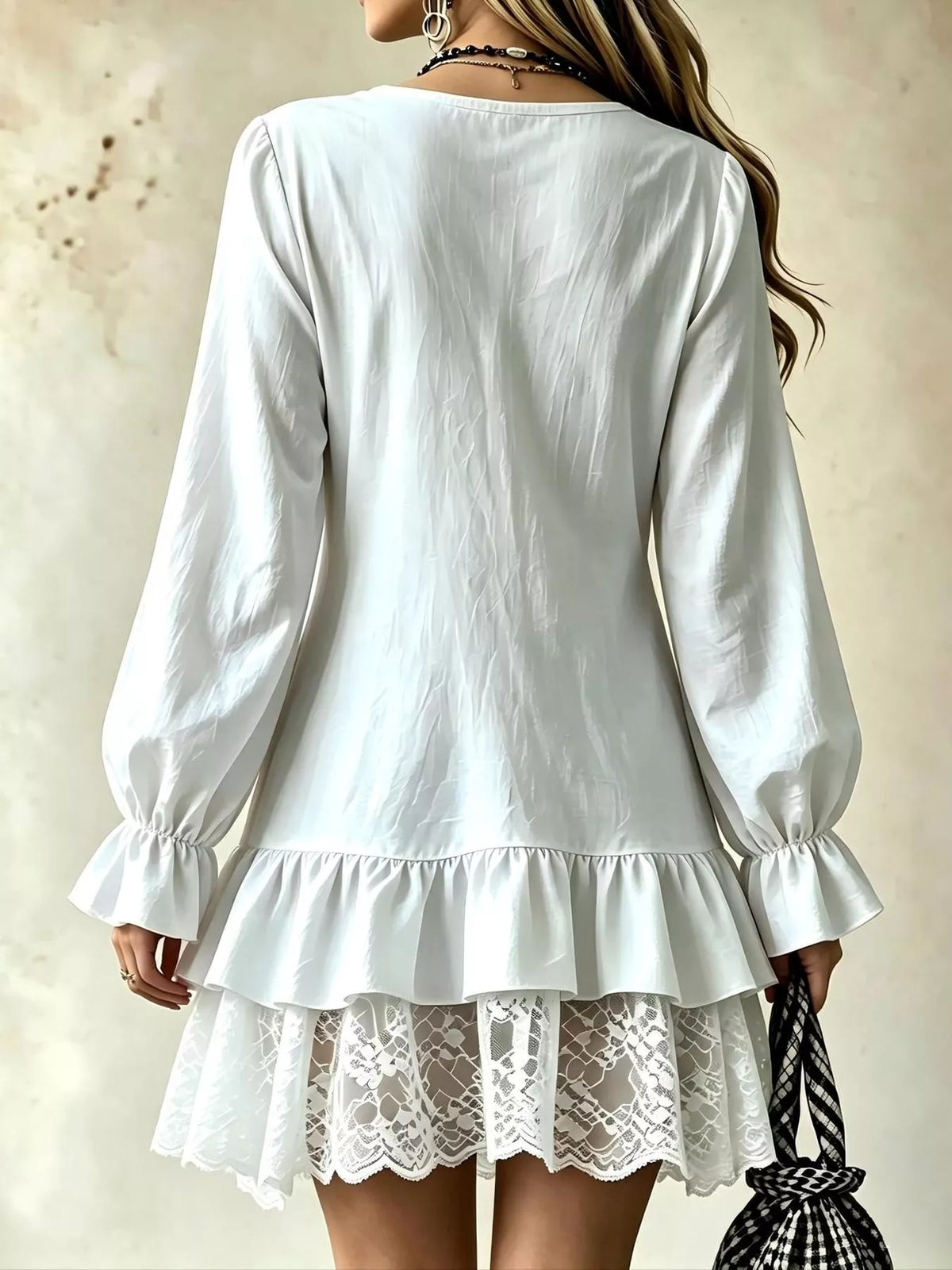 Lace-hem dress, white back
