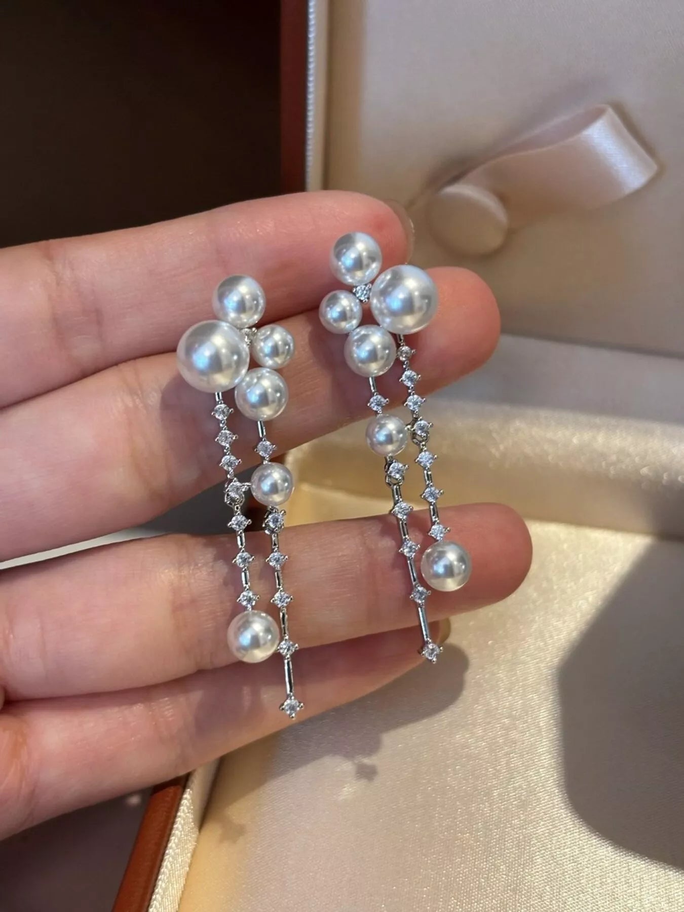 Trendsi Pearl Cluster Dangle Earrings -
