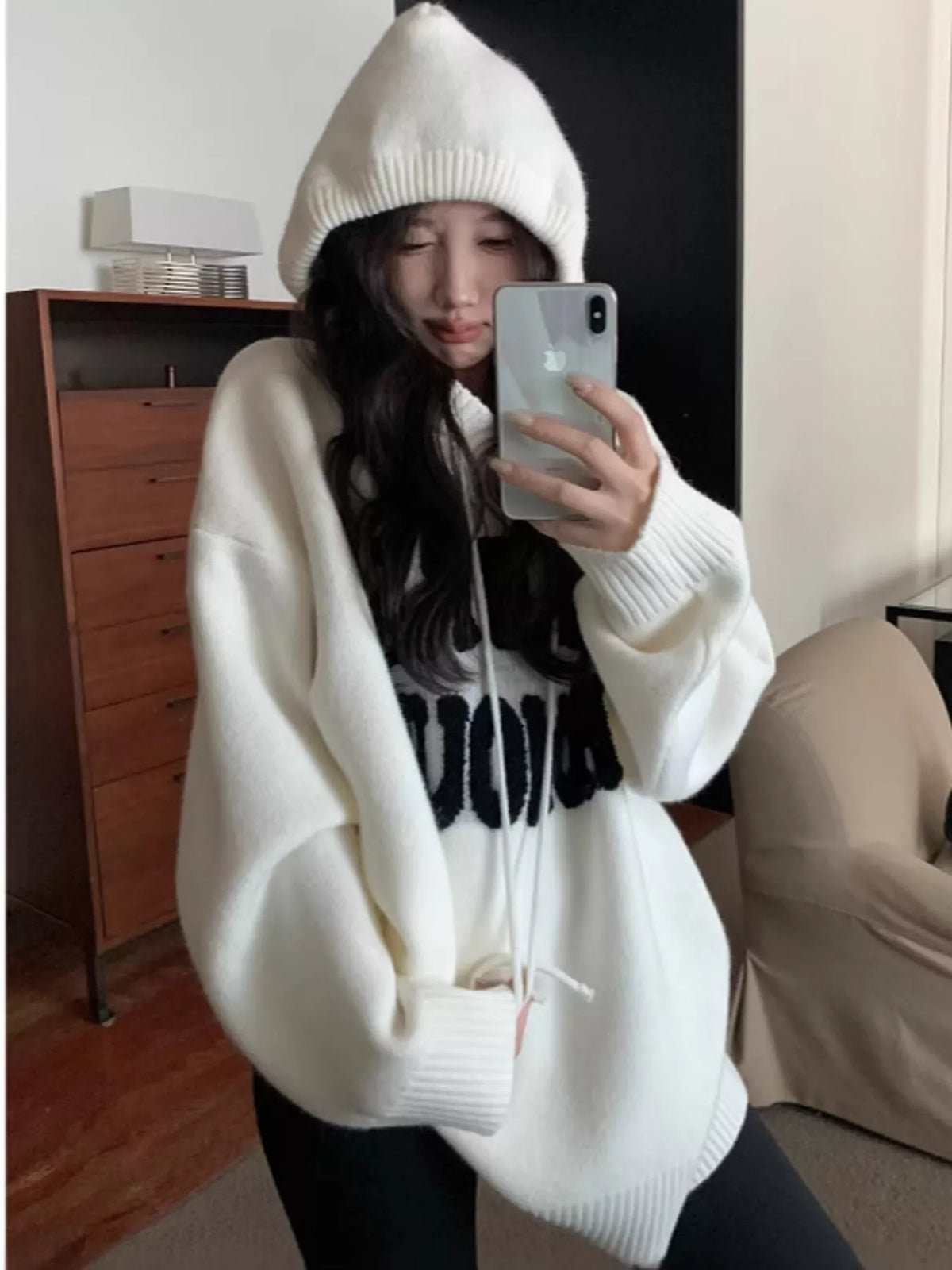 Graphic long-sleeve sweater