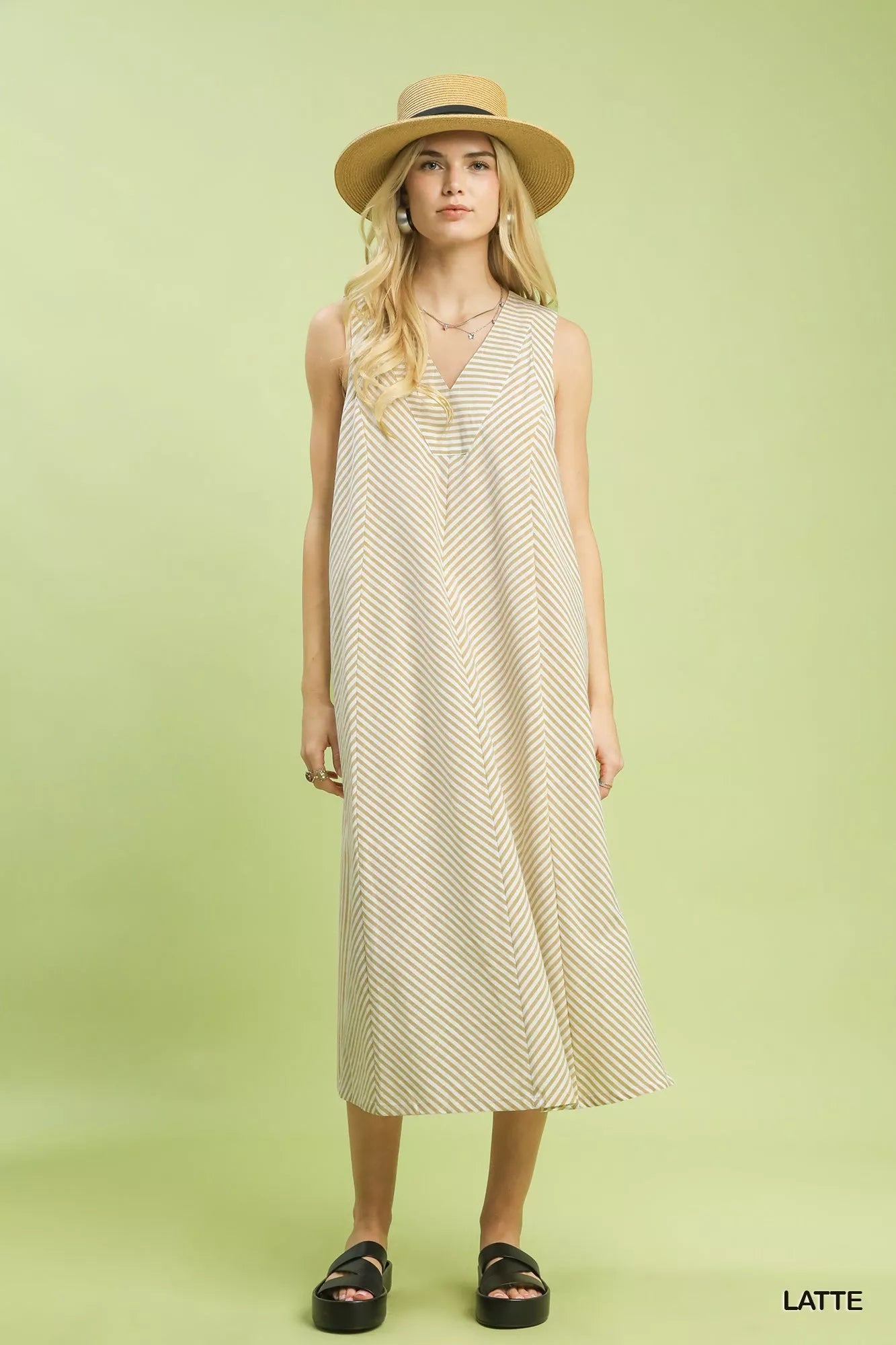 Women's apparel – product view 5